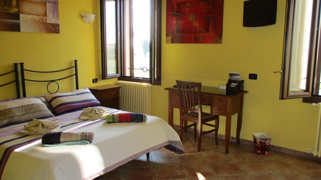 Bed & Breakfast La Corte Ferrara